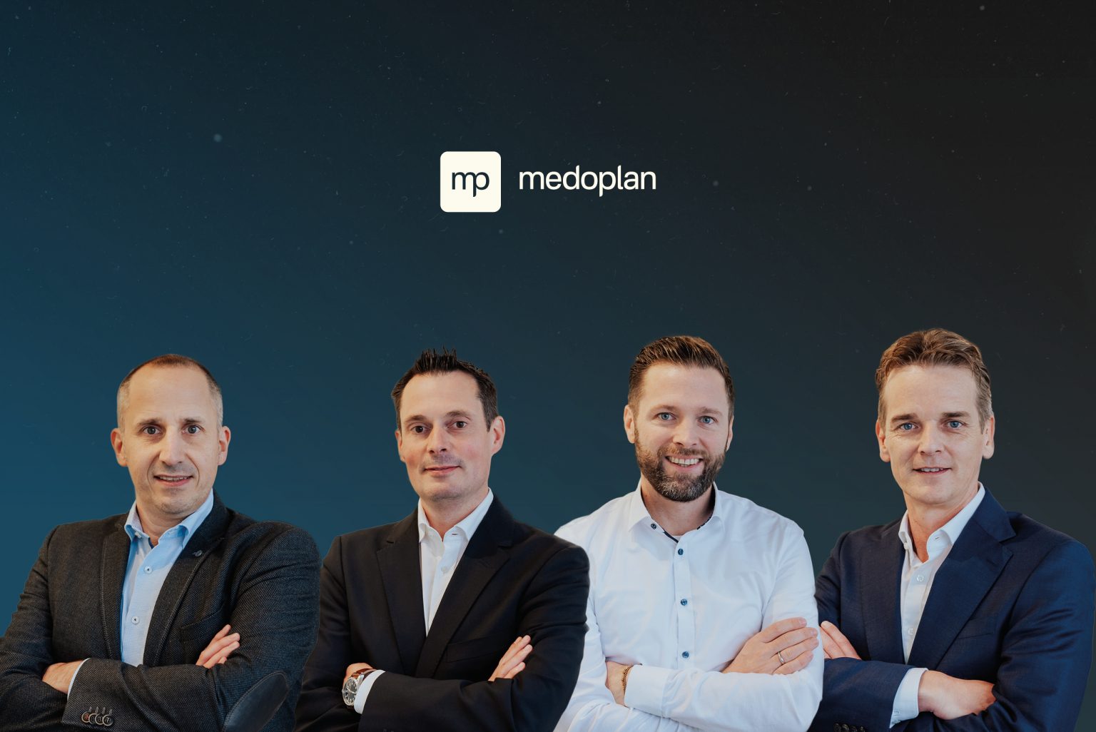 MVZ-Management und AOZ-Lösungen – Die vier Gründer von Medoplan symbolisieren Teamarbeit, Vision und Expertise in der Praxisnachfolge und -beratung für eine erfolgreiche Zukunft.